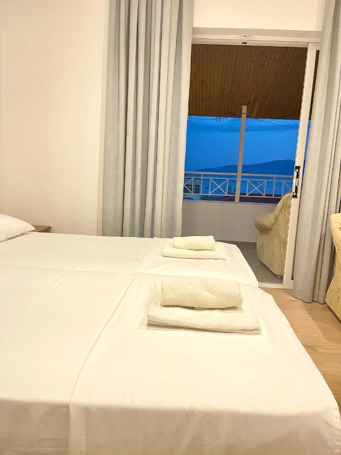 Hotel Aulona Sarandë 외부 사진