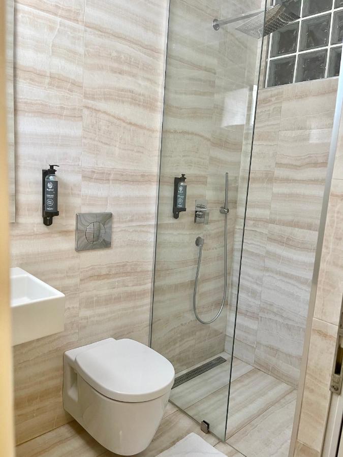 Hotel Aulona Sarandë 외부 사진