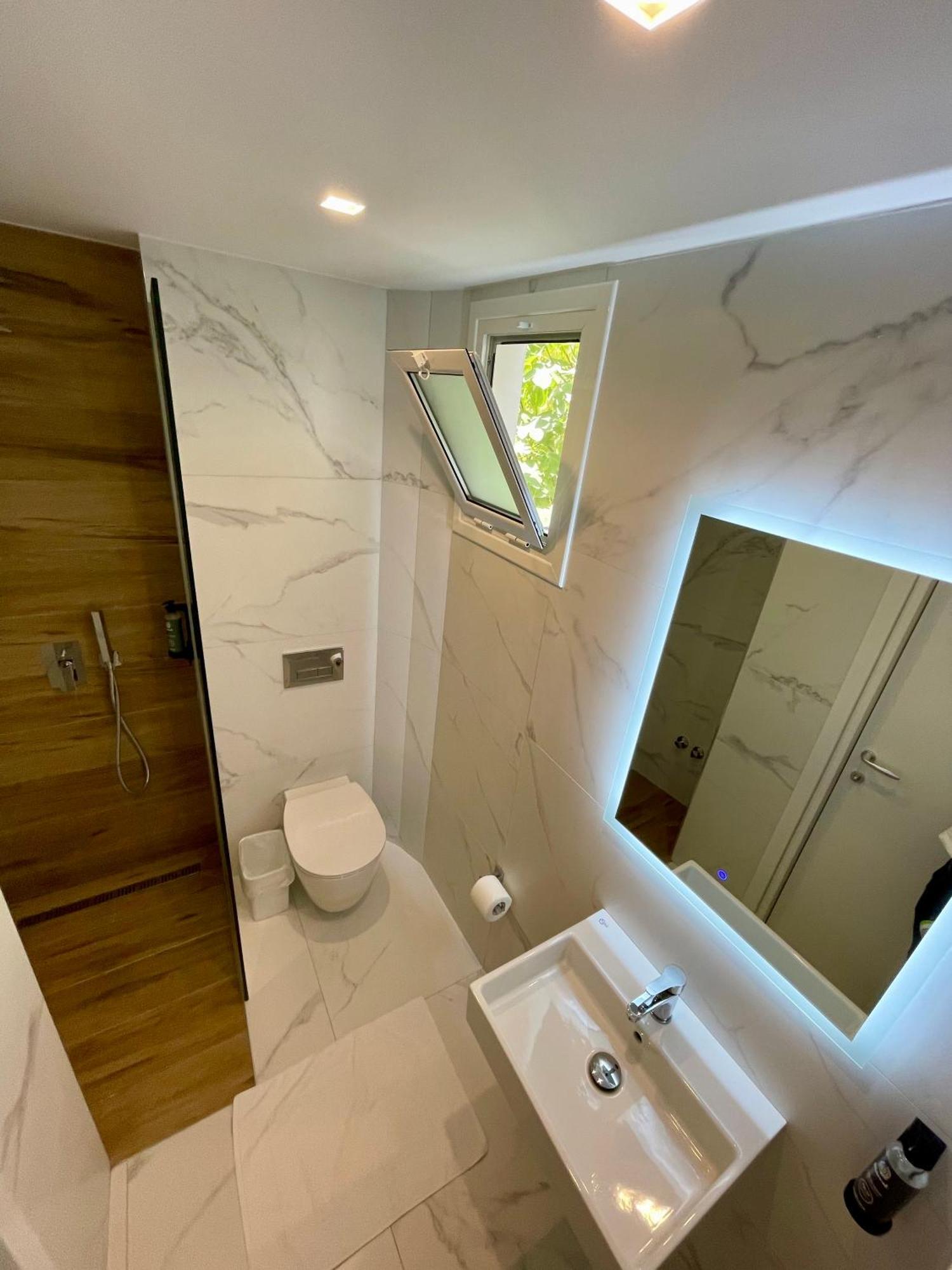 Hotel Aulona Sarandë 외부 사진