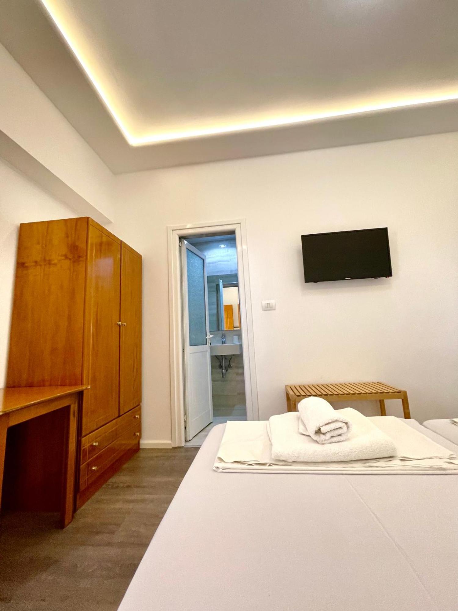 Hotel Aulona Sarandë 외부 사진