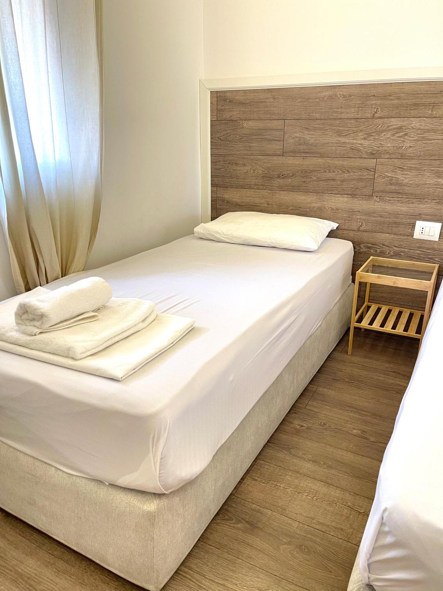 Hotel Aulona Sarandë 외부 사진